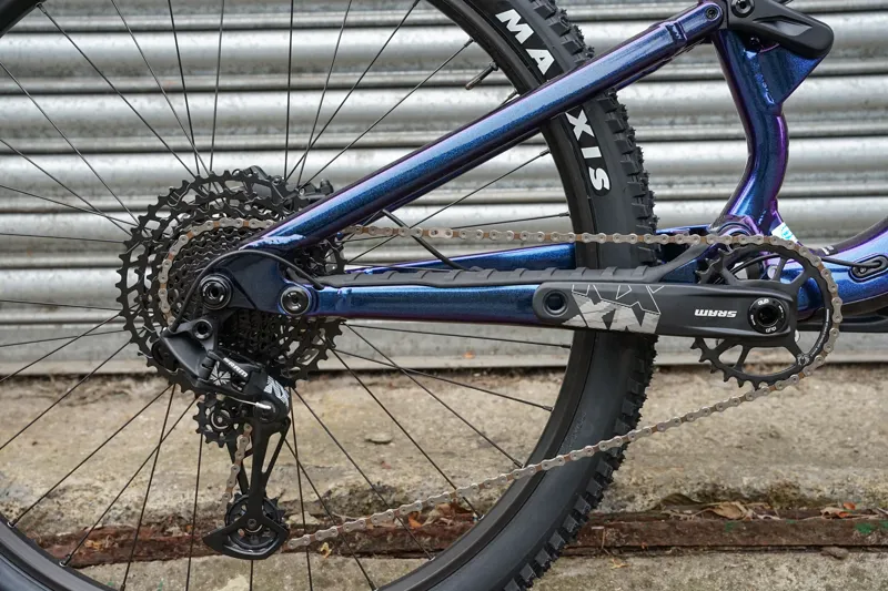 Cannondale Habit 3 Trail Bike in Purple Haze-10